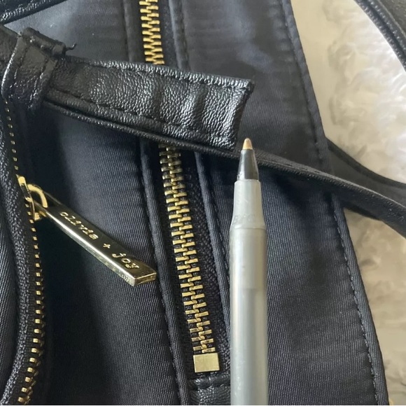 Olivia & Joy Nylon Handbag 12”x 12”Zippered Pockets Black Gold Hardware - Picture 6 of 6